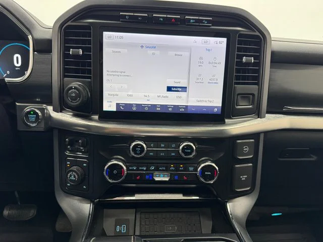 Used 2023 Black Metallic Ford Lariat image 4