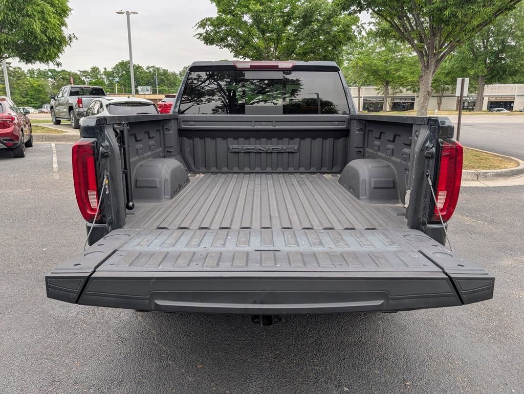 Used 2021 Hunter Metallic GMC Denali image 11