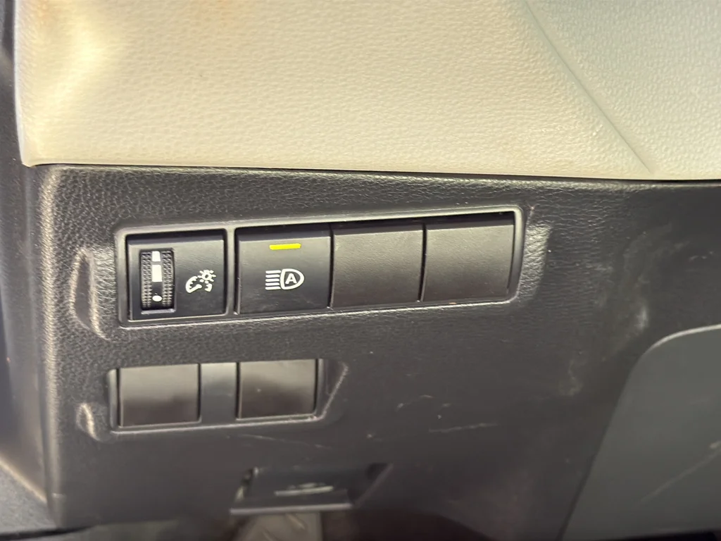 Used 2023 Gray Toyota L image 27