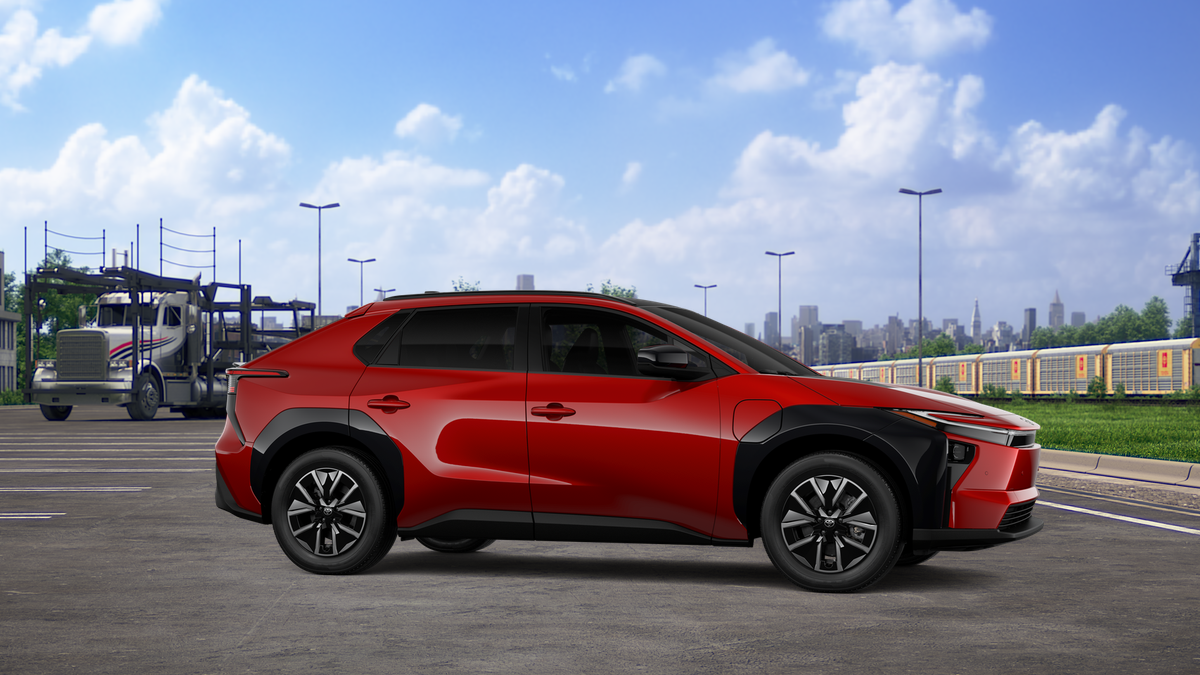 2026 Toyota bZ XLE - Photo 13