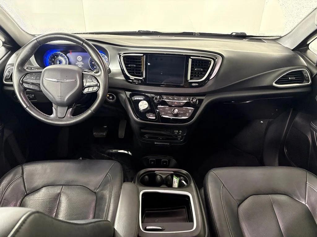 Used 2020 Black Chrysler Touring L Plus image 38