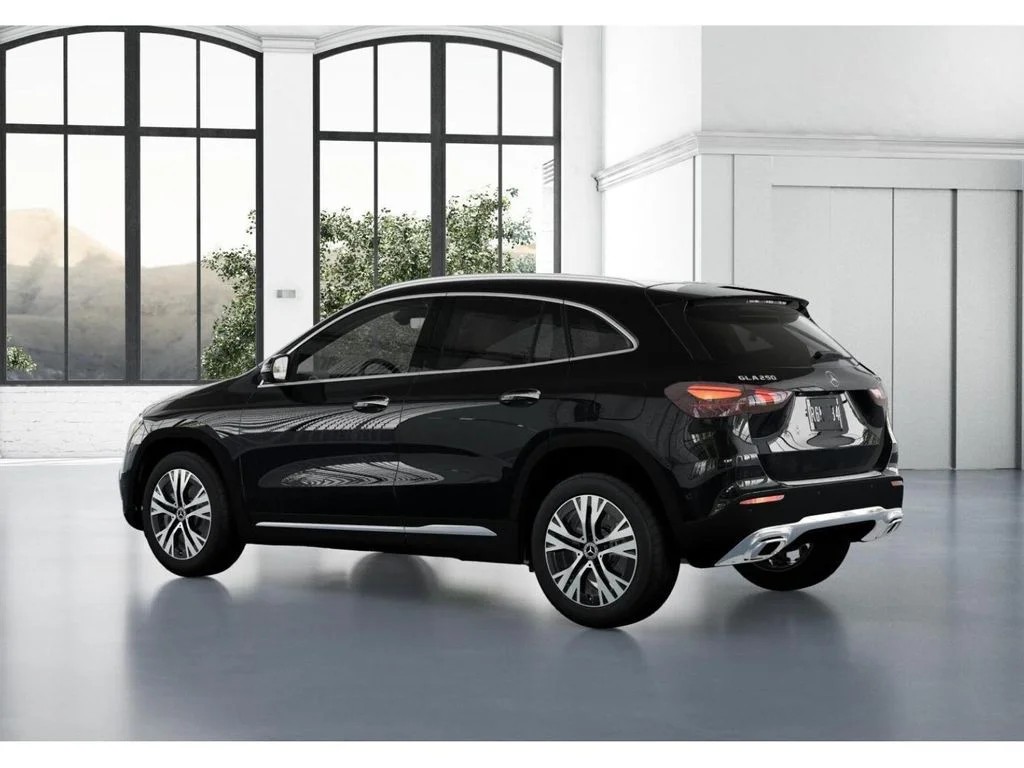 New 2026 Black Mercedes-Benz GLA 250 image 30