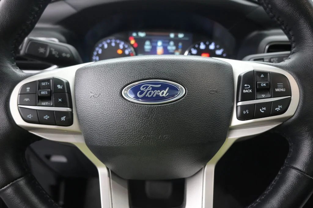 Certified Used 2023 Gray Ford XLT image 24
