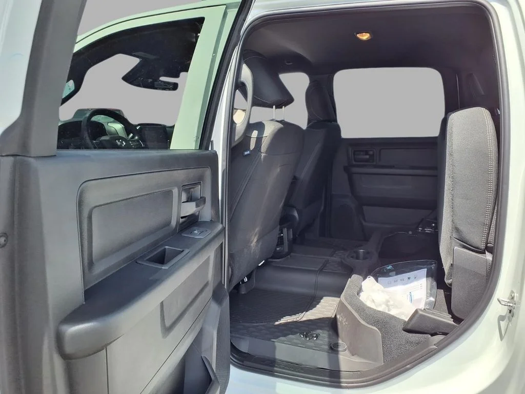 New 2026 Bright White Clear-Coat Exterior Paint RAM Tradesman image 21