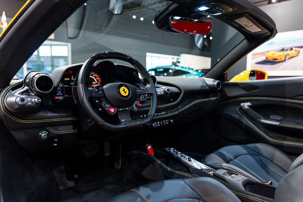 Used 2021 Giallo Modena Ferrari Base image 23