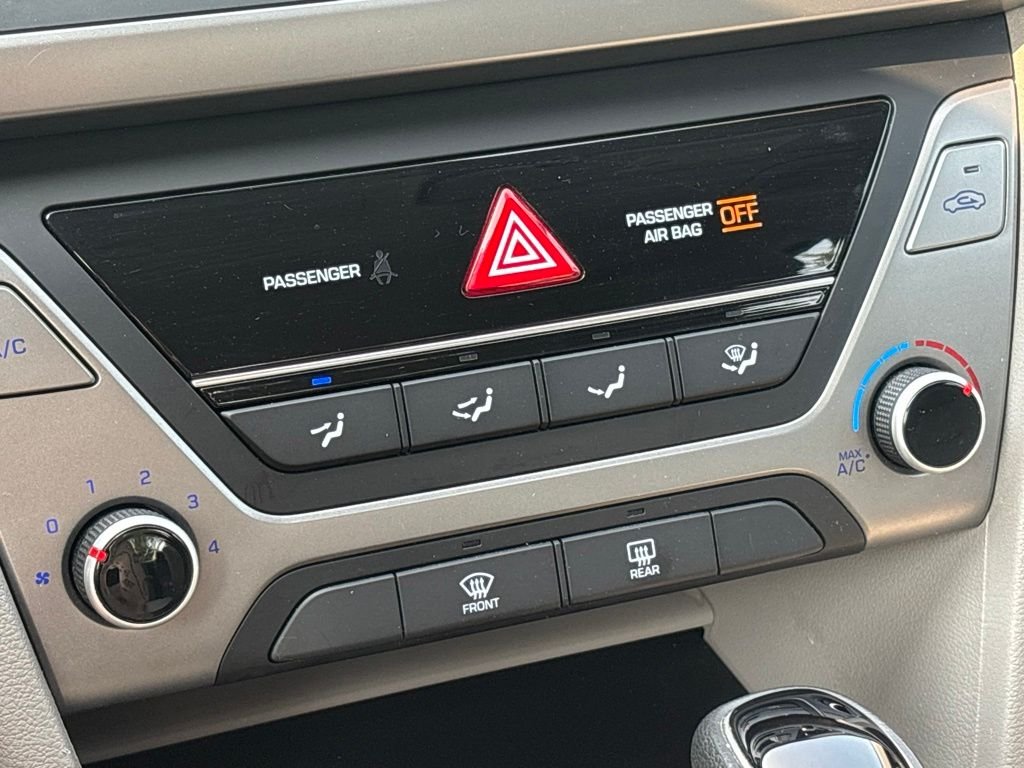 Used 2017 Blue Hyundai SE image 25