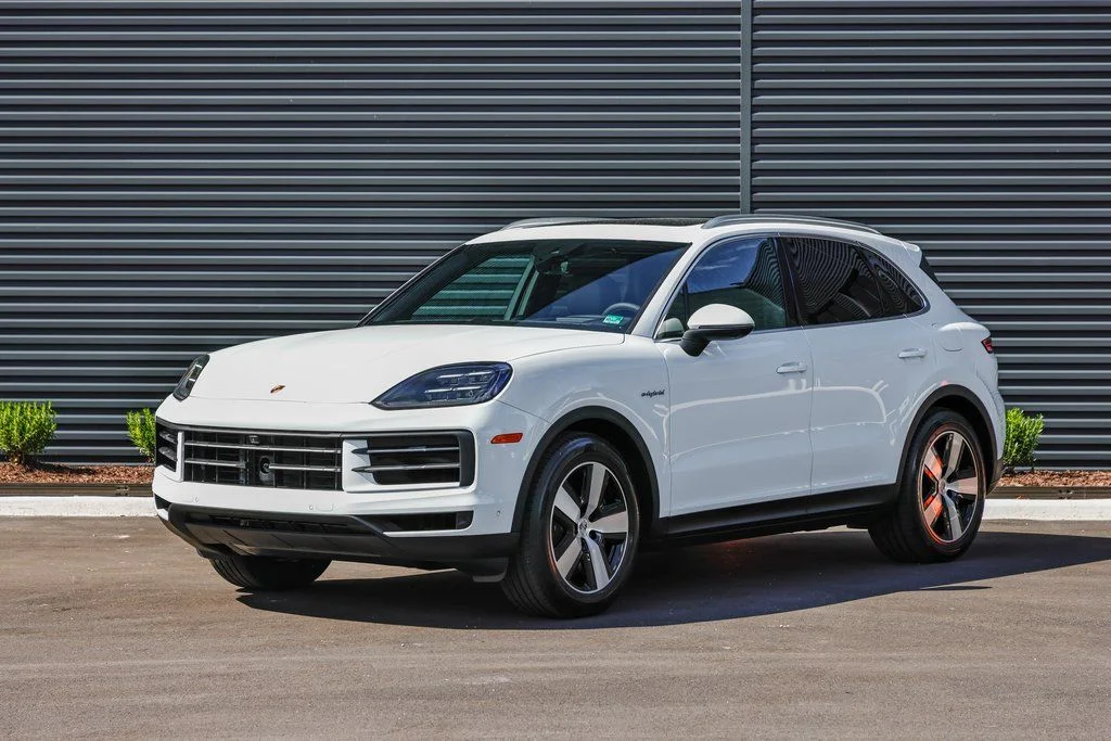 2026 Porsche Cayenne E-Hybrid's photo