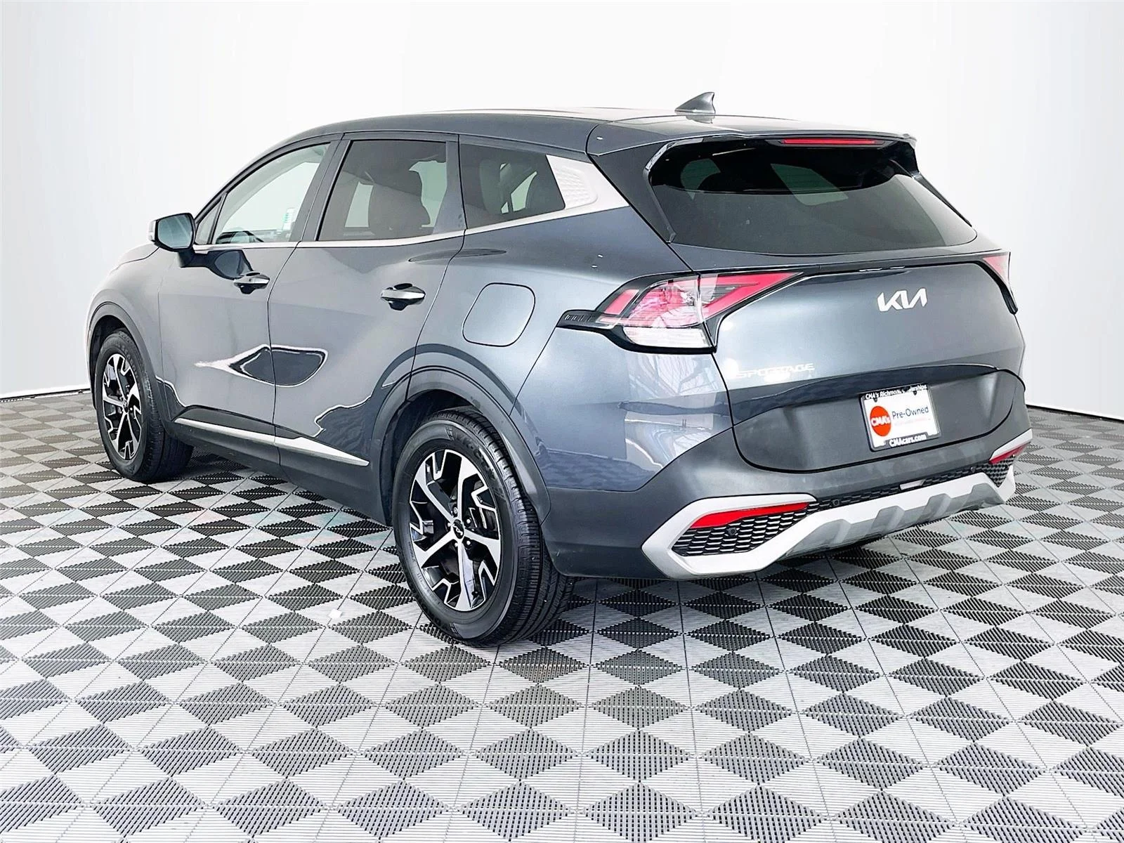 Used 2023 Gravity Gray Kia EX image 6