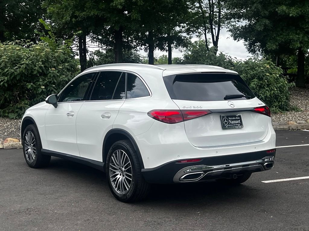 Used 2023 White Mercedes-Benz GLC 300 image 7