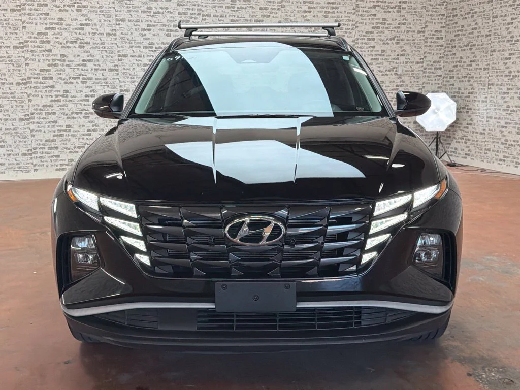 Used 2024 Black Pearl Hyundai SEL image 2
