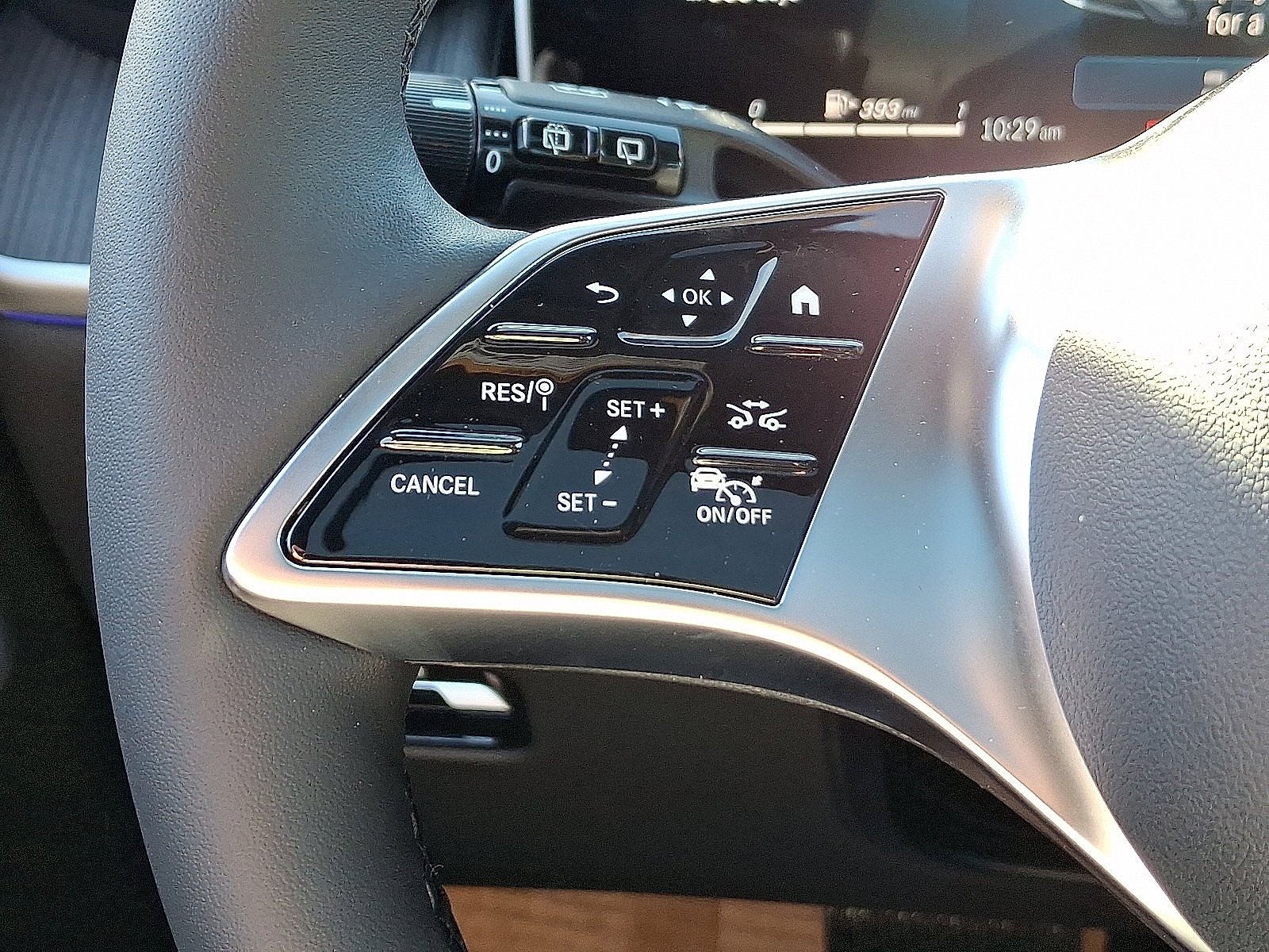 Certified Used 2026 Black Mercedes-Benz GLC 300 image 13