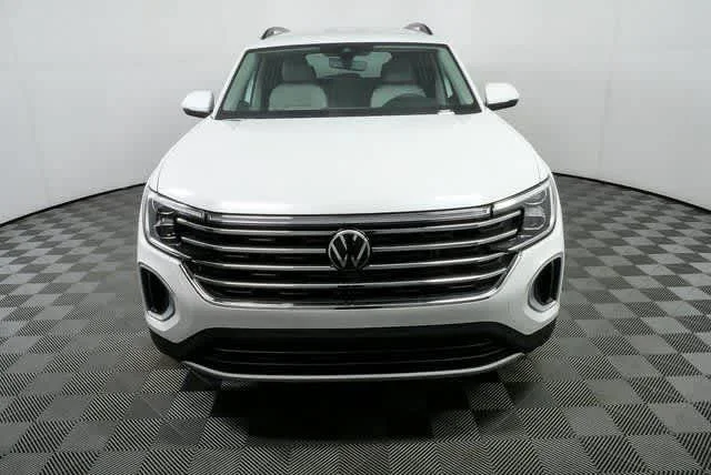 New 2026 Opal White Pearl Volkswagen 2.0T SE image 34