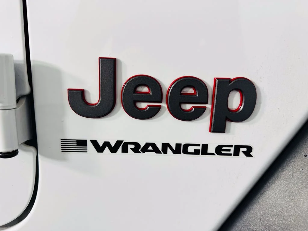 Used 2025 White Jeep Rubicon image 29