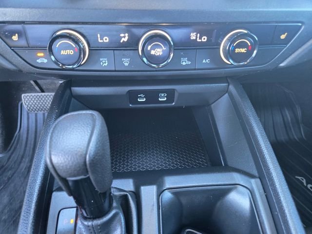Used 2025 Gray Honda SE image 14