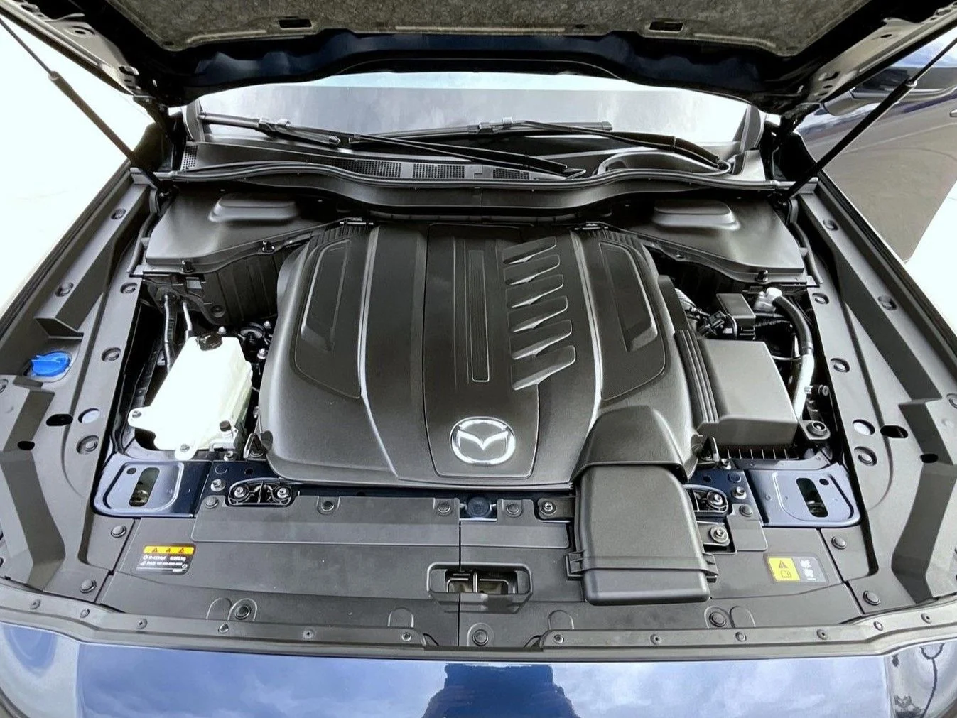 2025 Mazda CX-90 Preferred Package - Photo 27
