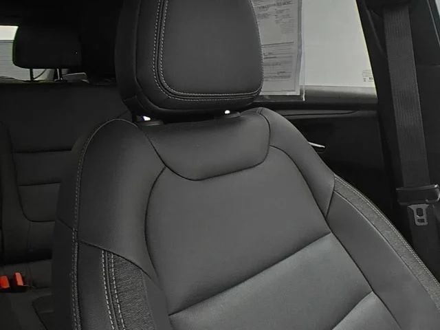 Used 2023 Gray Chevrolet ACTIV image 33