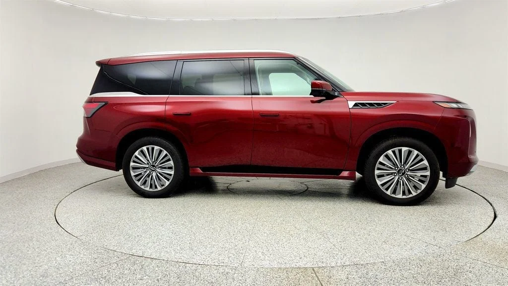 Used 2026 Coulis Red INFINITI SENSORY AWD *Ltd Avail* w/ ProPILOT Assist 2.1, Split Bench Seat image 4