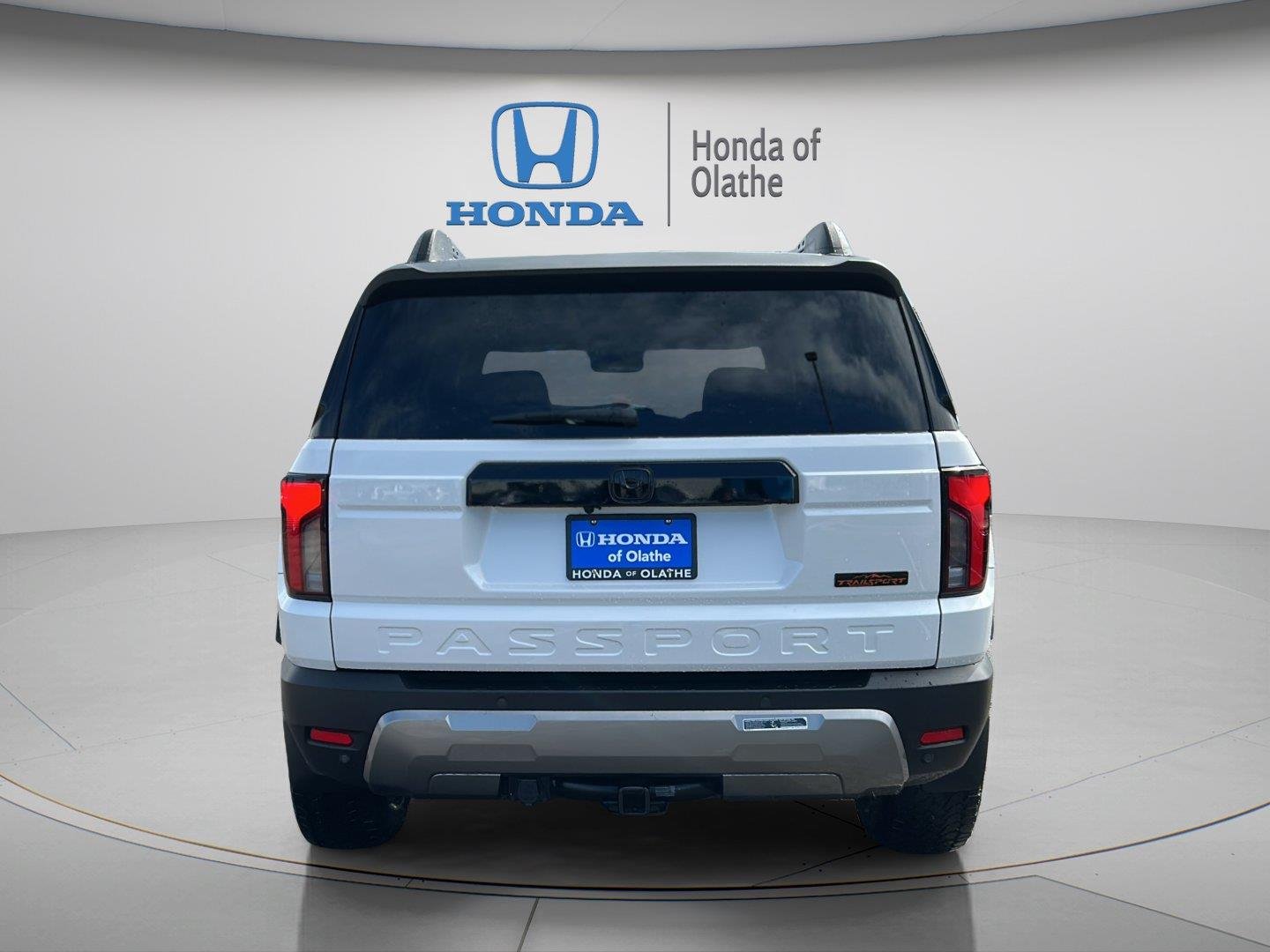 New 2026 Platinum White Pearl Honda TrailSport Elite Blackout image 4