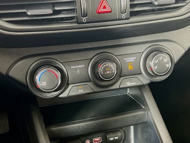 2021 Kia Forte LXS - Photo 17