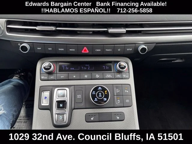 Used 2025 White Hyundai SEL image 26