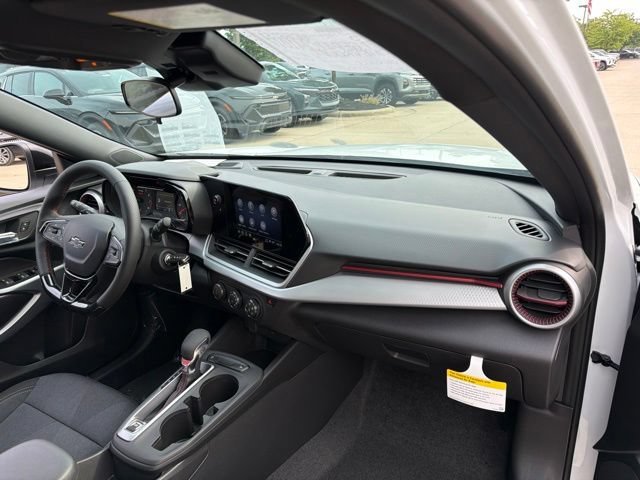 2026 Chevrolet Trax RS - Photo 32