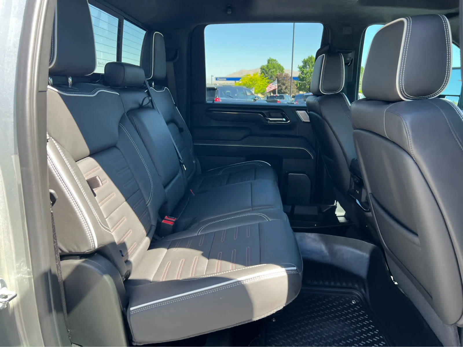 Used 2025 Gray GMC AT4X image 26