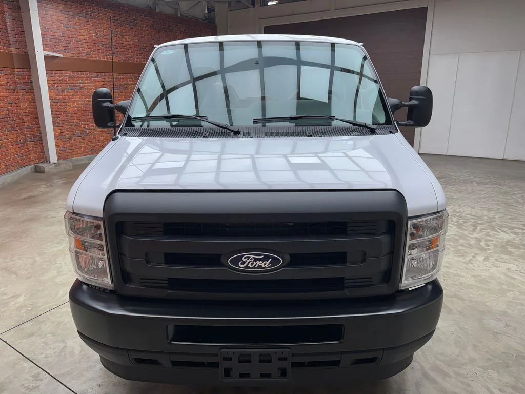 New 2027 White Ford Base image 8