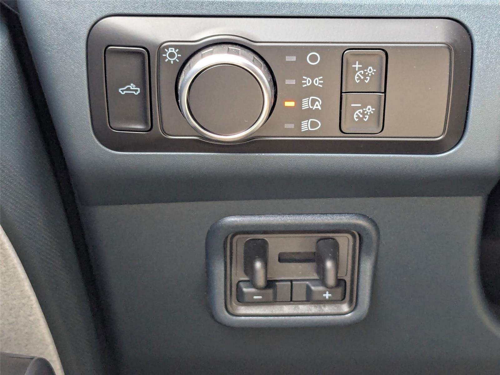 2025 Ford Maverick XLT - Photo 17