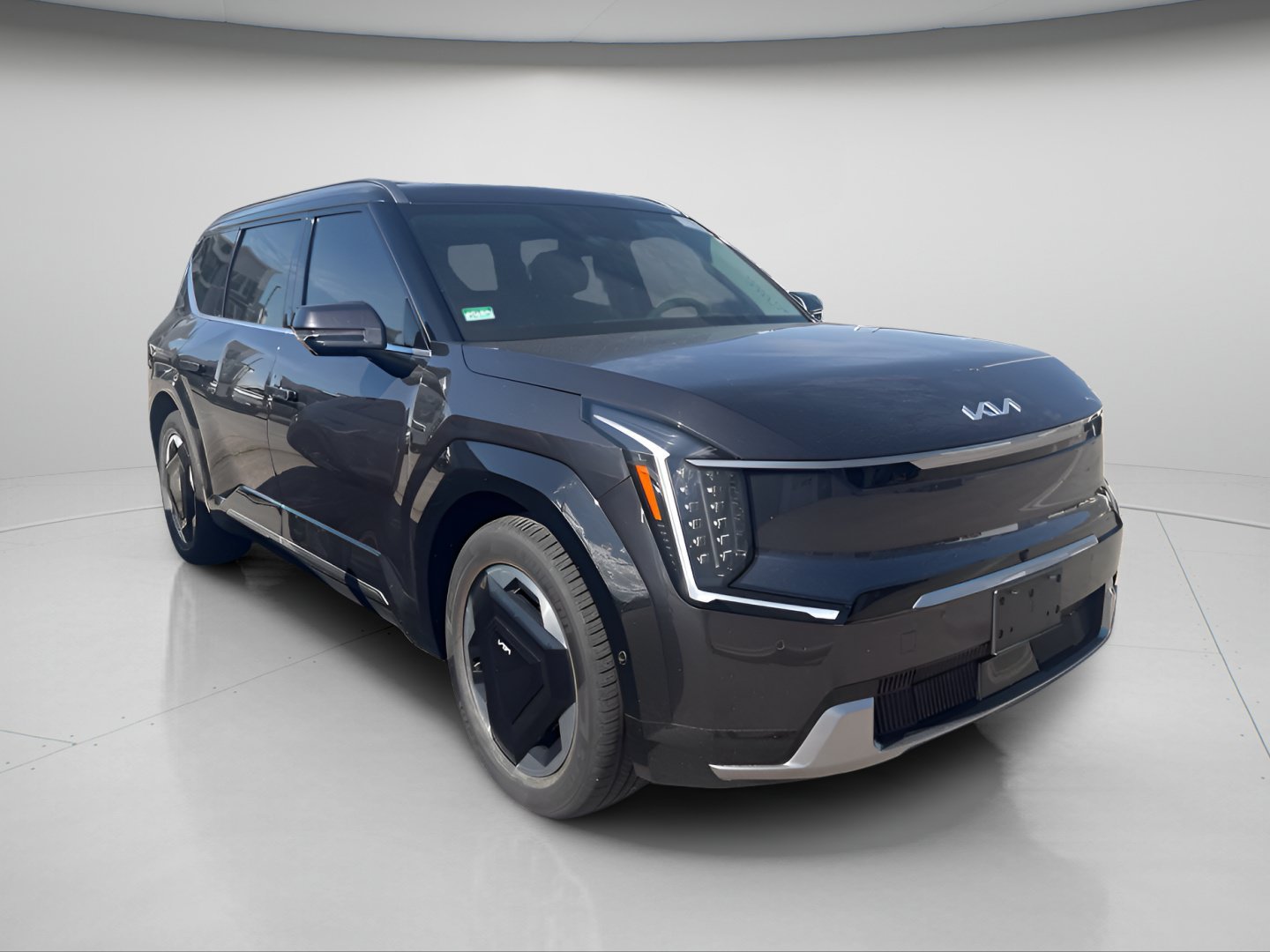 Used 2024 Kia EV9 Land with VIN KNDADFS59R6039300 for sale in Bountiful, UT