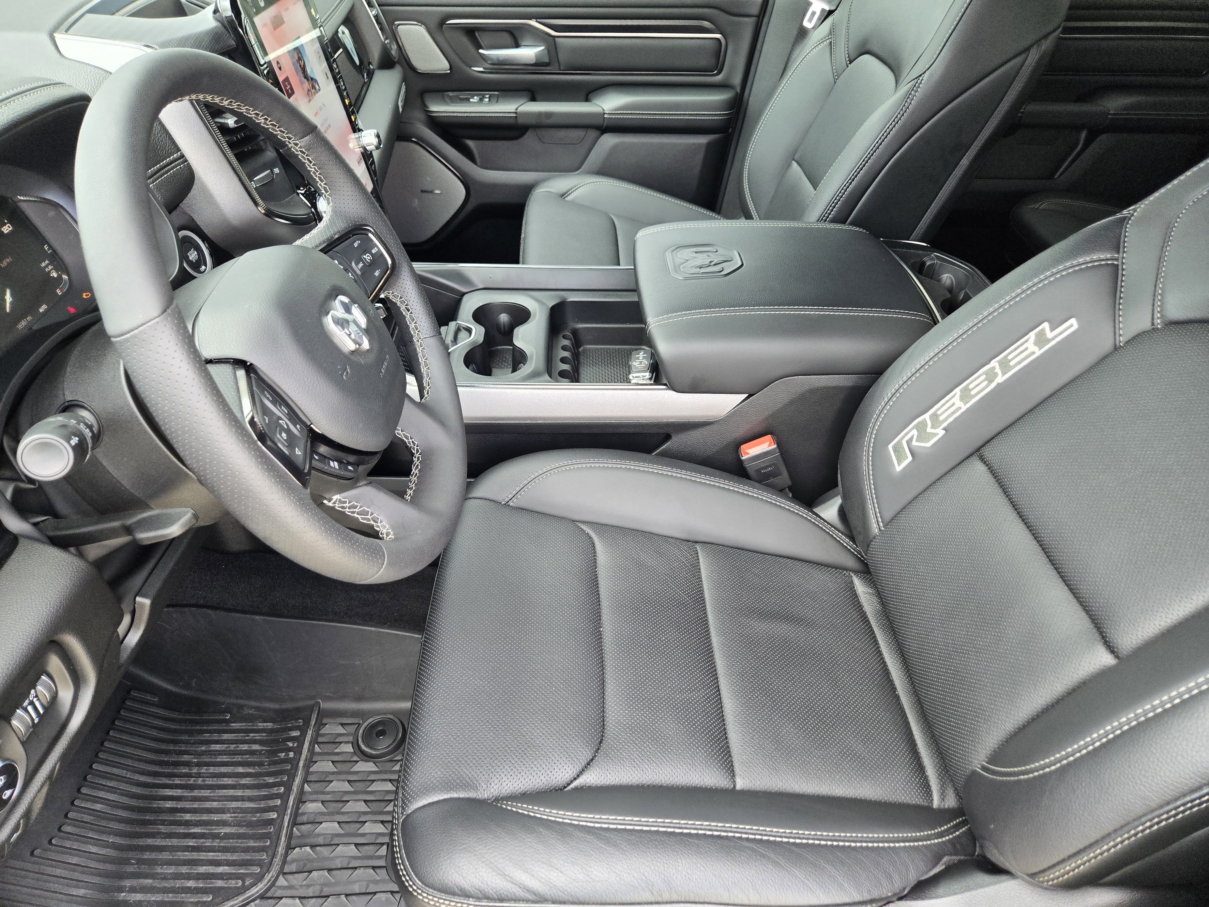 Certified Used 2025 Granite Crystal Metallic Clearcoat Ram Rebel image 15