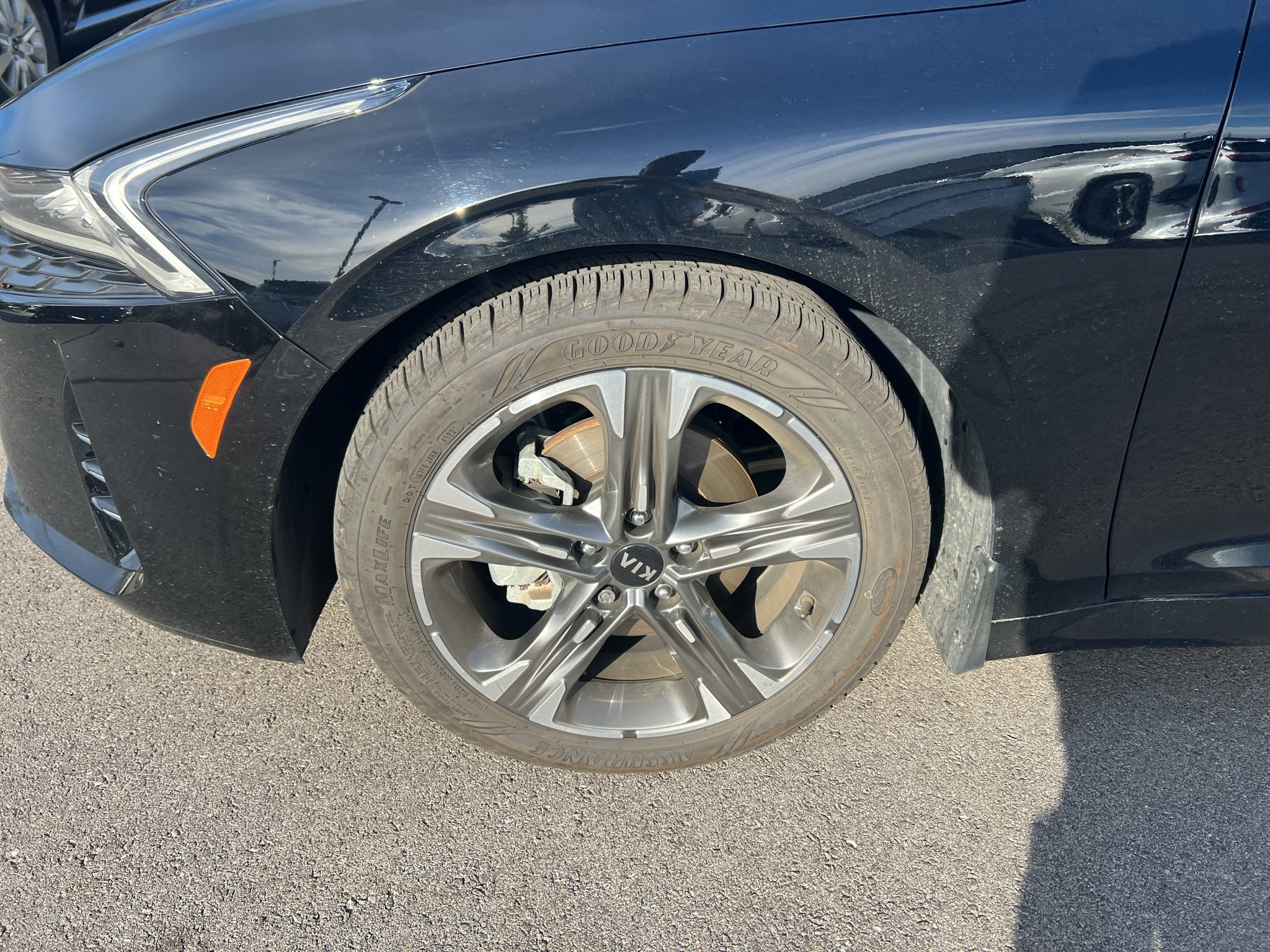 Used 2021 Ebony Black Kia EX image 4