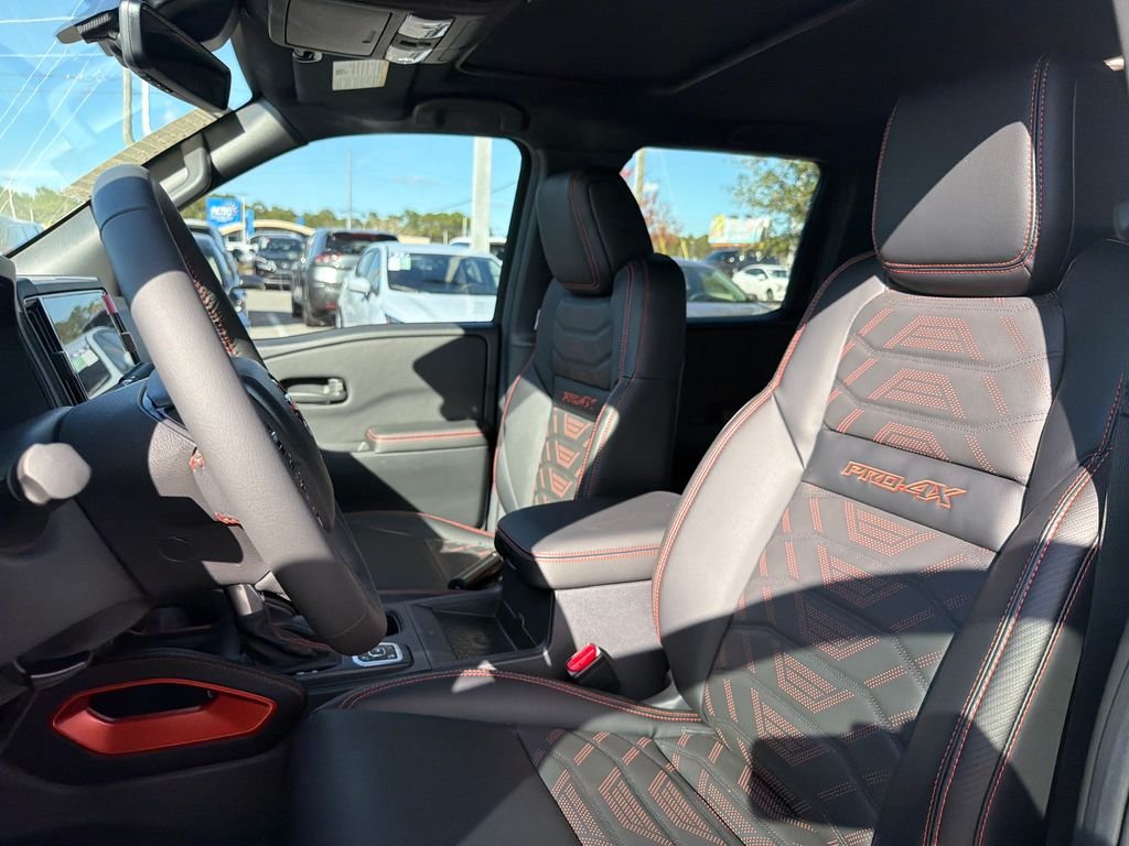 New 2026 Nissan Frontier PRO-4X 4D Crew Cab