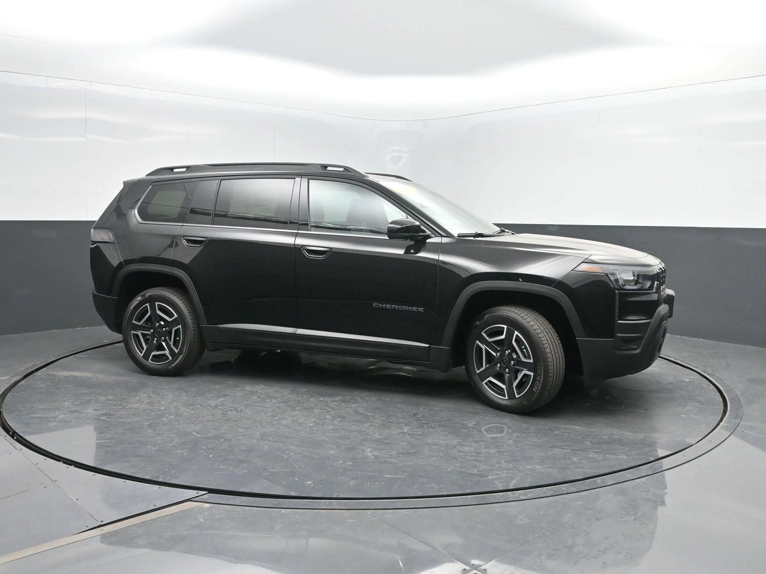 New 2026 Diamond Black Crystal Pearl-Coat Exterior Paint Jeep Limited image 3