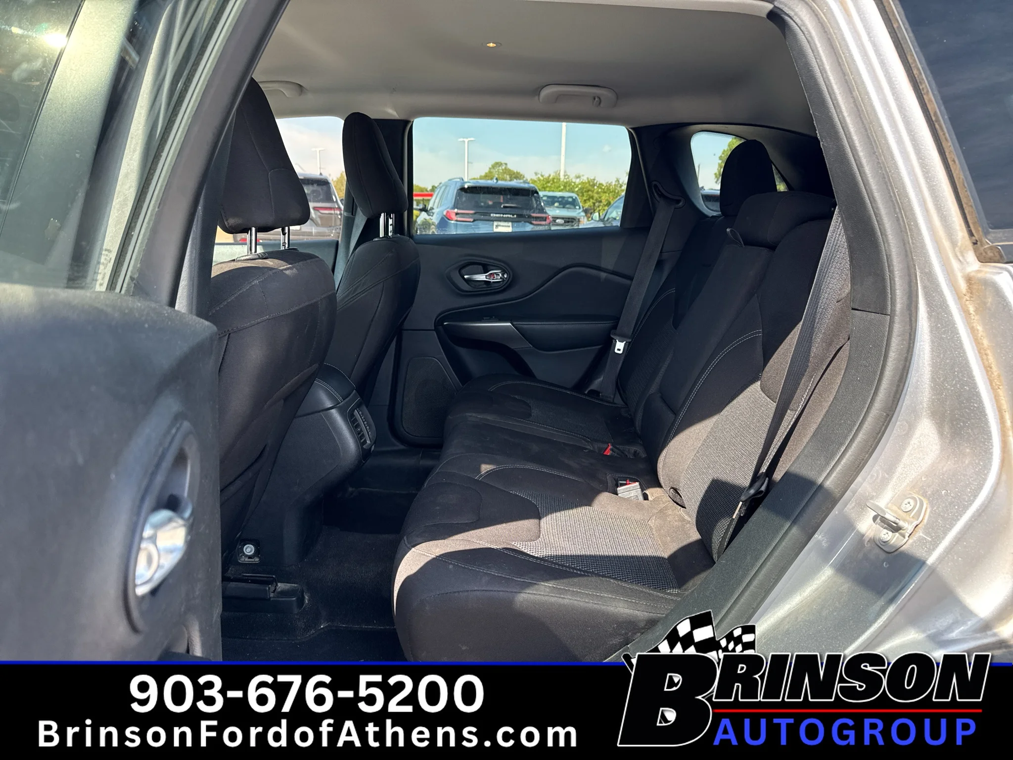 Certified Used 2020 Billet Silver Metallic Clearcoat Jeep Latitude image 11