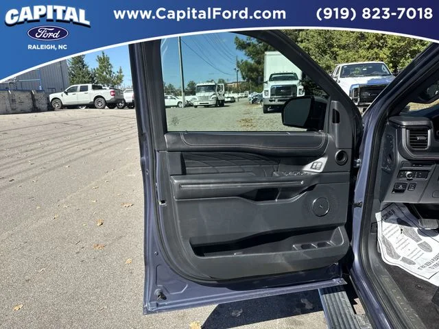Used 2022 Blue Ford Platinum image 19