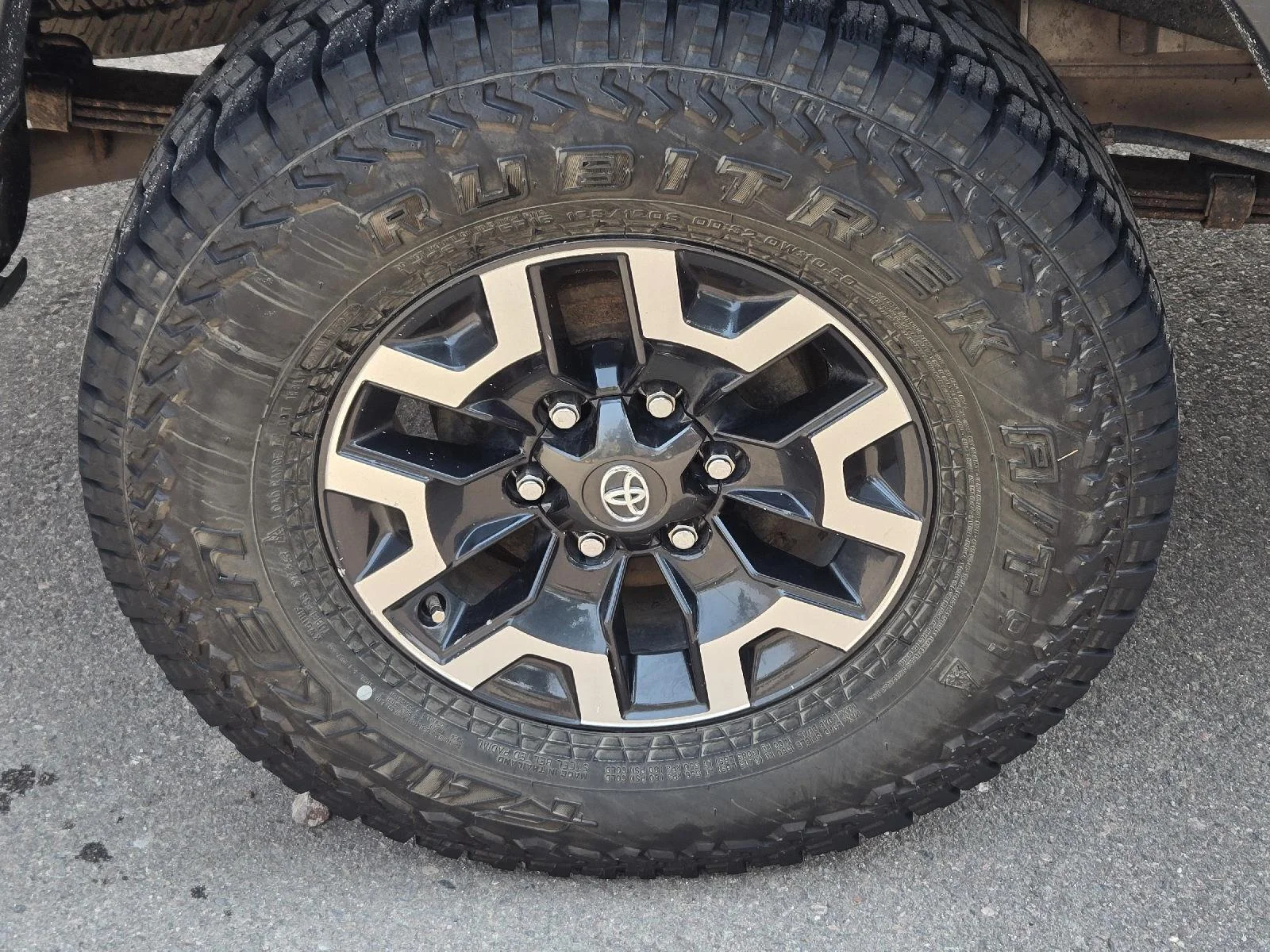 Used 2014 Magnetic Gray Metallic Toyota BASE image 10