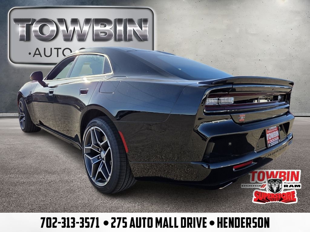 New 2026 Diamond Black Crystal Pearlcoat Dodge R/T Scat Pack image 4