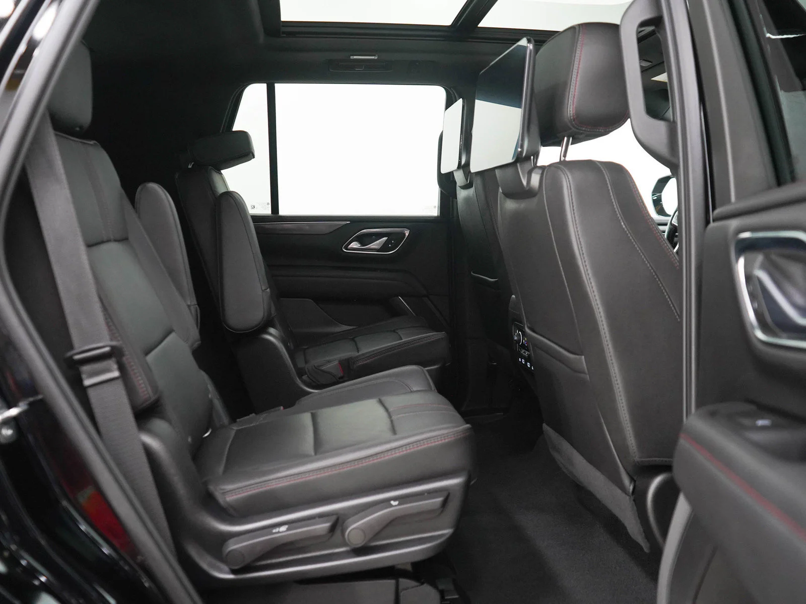 Used 2022 Black Chevrolet RST image 12