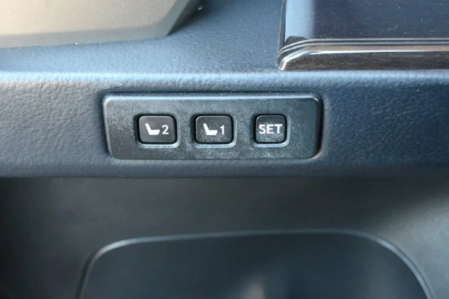 Certified Used 2021 BLACK Lexus 460 image 20