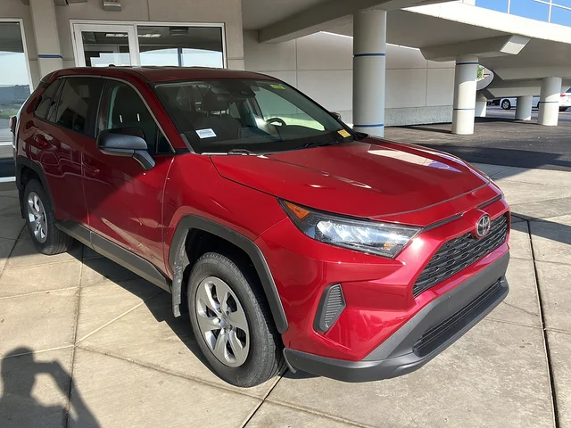 2022 Toyota RAV4 LE