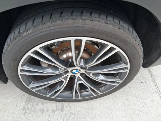 Used 2023 Gray BMW sDrive30i image 19