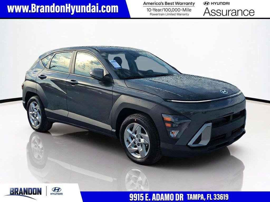 New 2027 Gray Hyundai SE FWD image 1