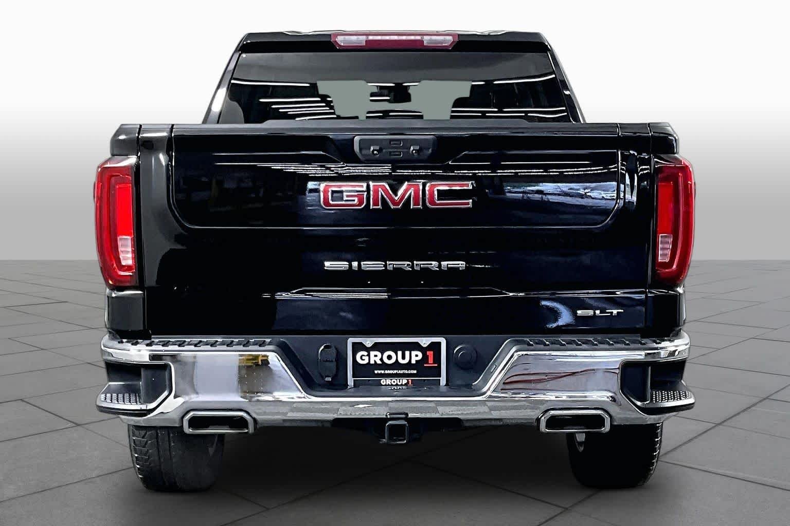 Certified Used 2022 Onyx Black GMC SLT image 5