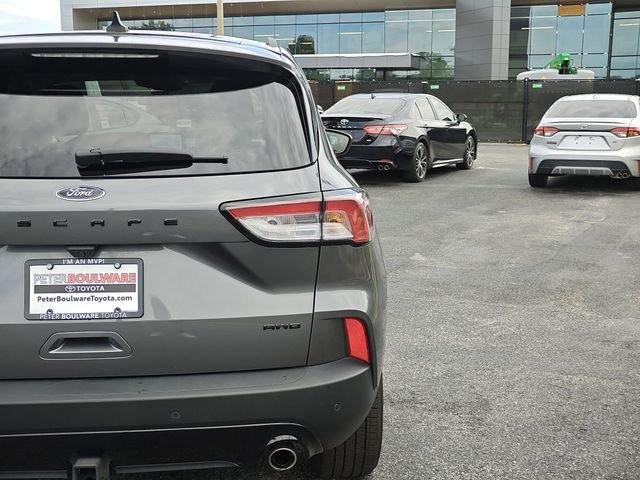 Used 2022 Gray Ford SEL image 6