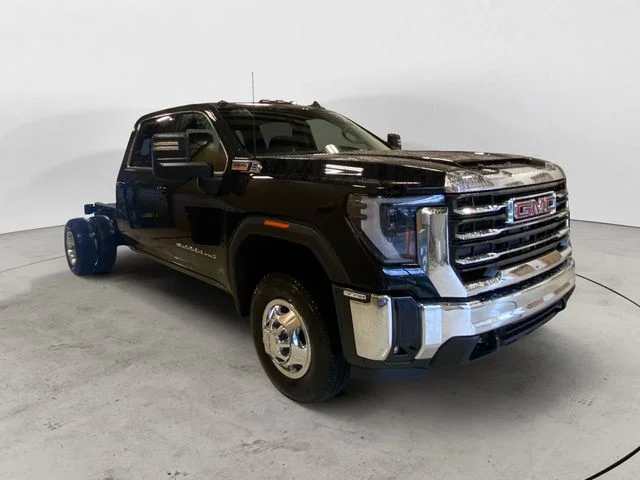 New 2026 Black GMC SLE image 8