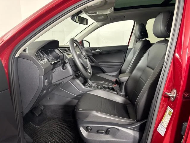 Used 2021 Red Volkswagen 2.0T SEL image 11