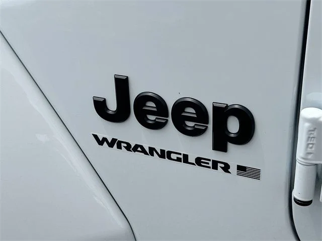 2025 Jeep Wrangler 4-Door Sahara - Photo 17