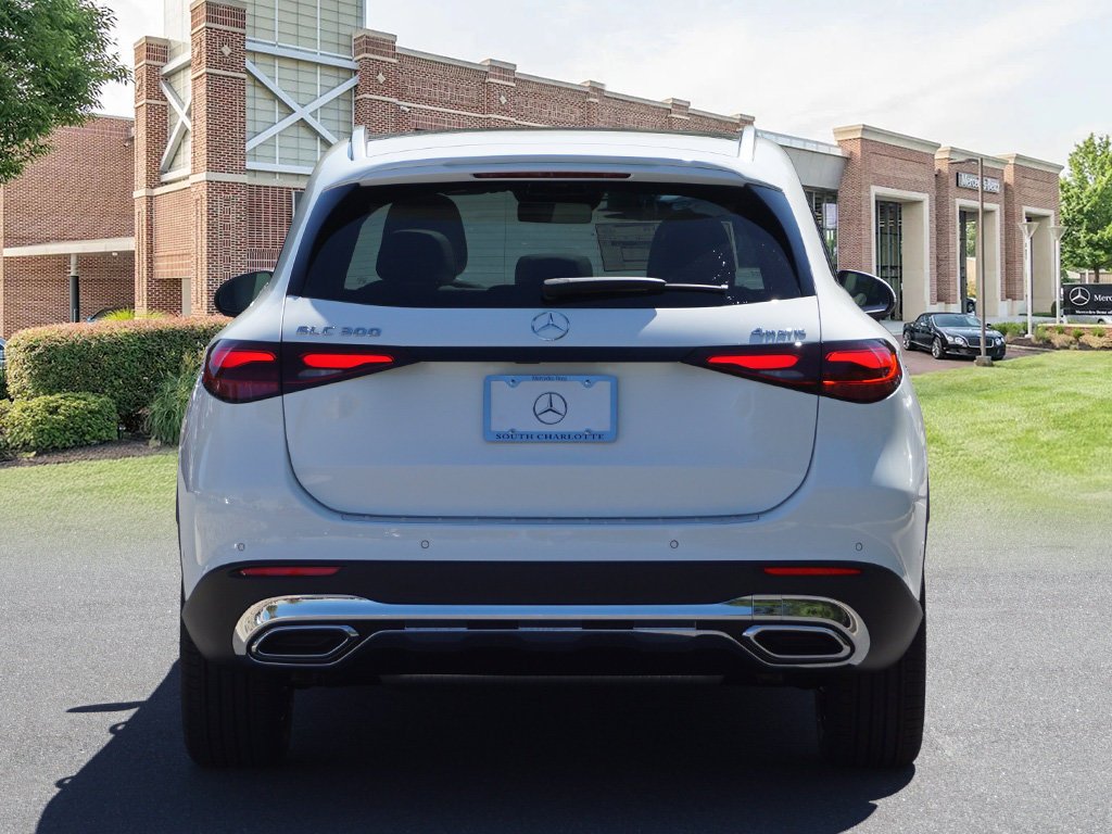 Used 2026 Polar White Mercedes-Benz GLC 300 image 5