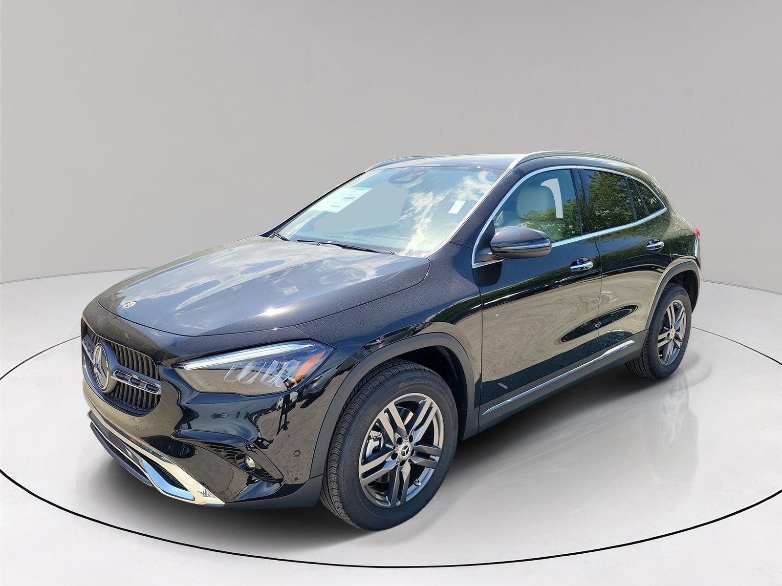 New 2026 Night Black Mercedes-Benz GLA 250 image 31