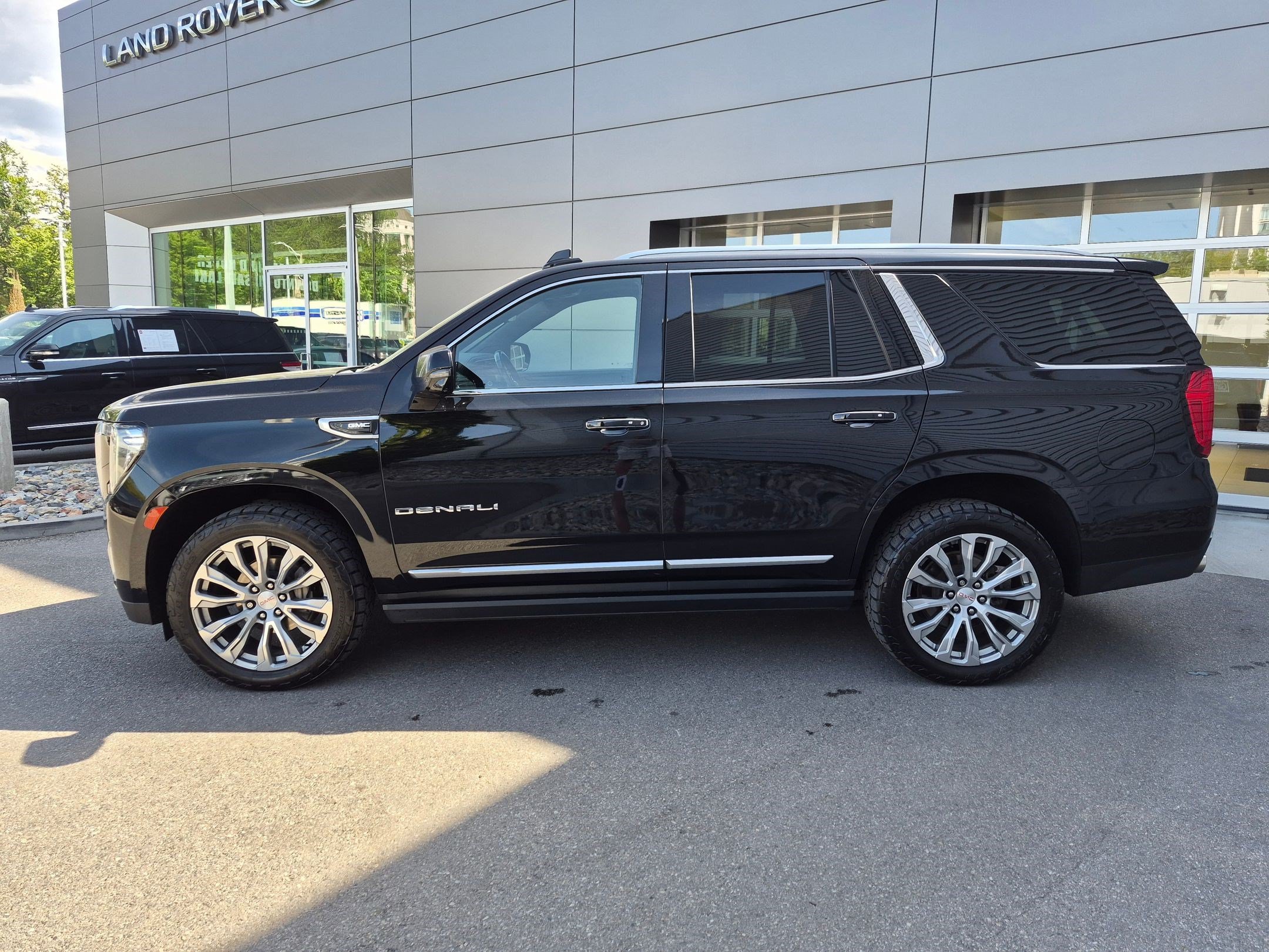 Used 2021 . GMC Denali image 7